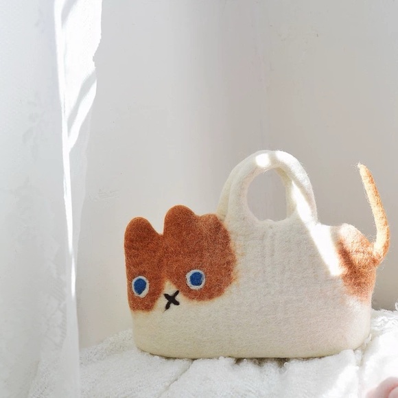 Handbags - Cat felted Bag, Felt Purse, Wool Felt Bag, Mini Purse, Shoulder Bag, Zipper Bag